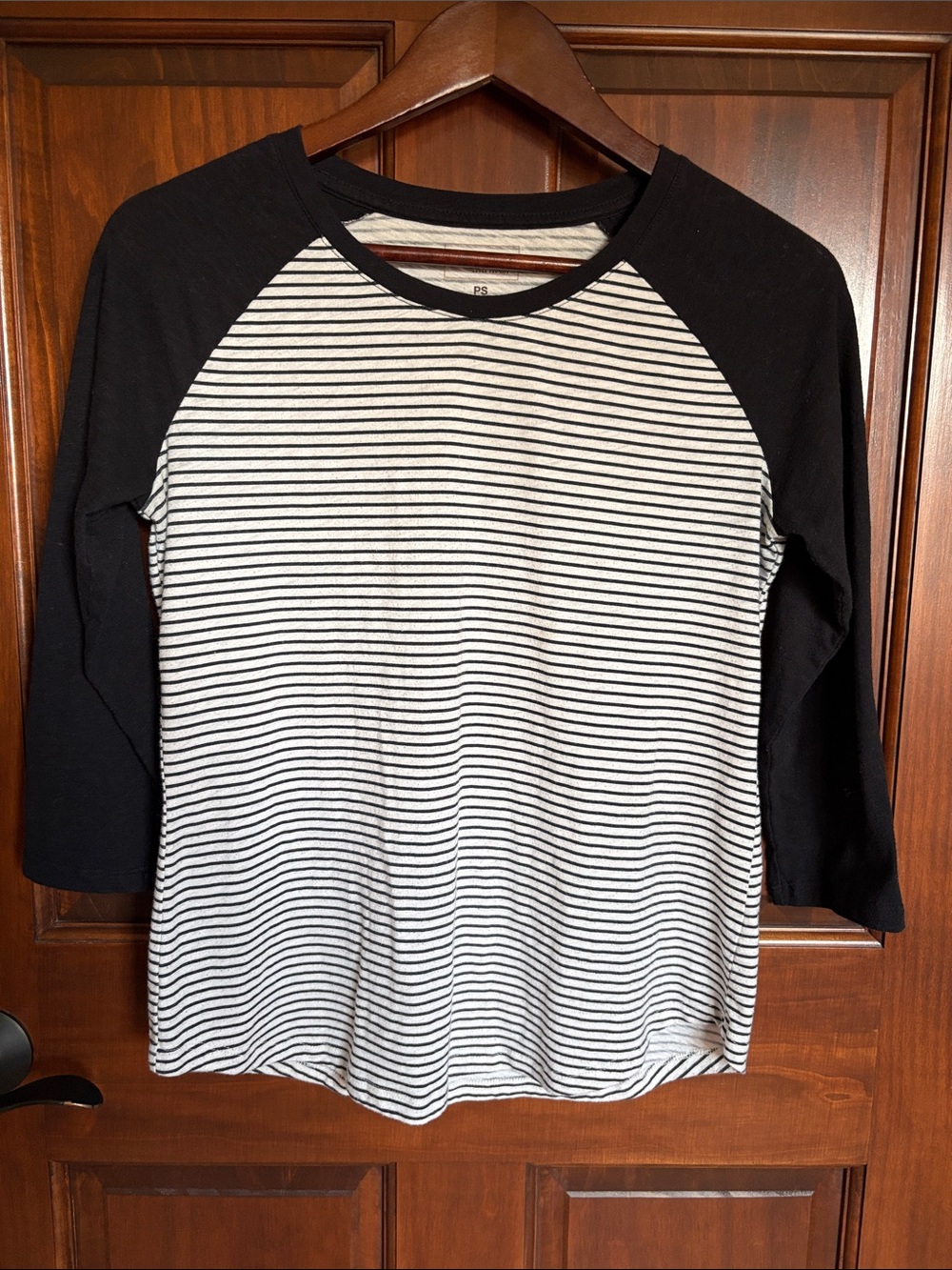 Cotton Blend Black and White Striped Raglan 3/4 sleeve Top-Women's Petite Small